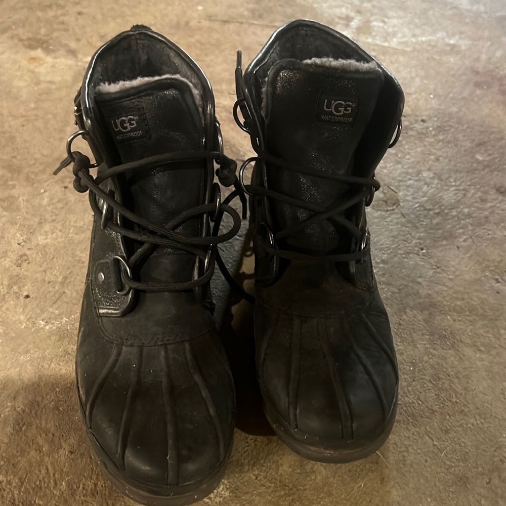 Ugg winter boots